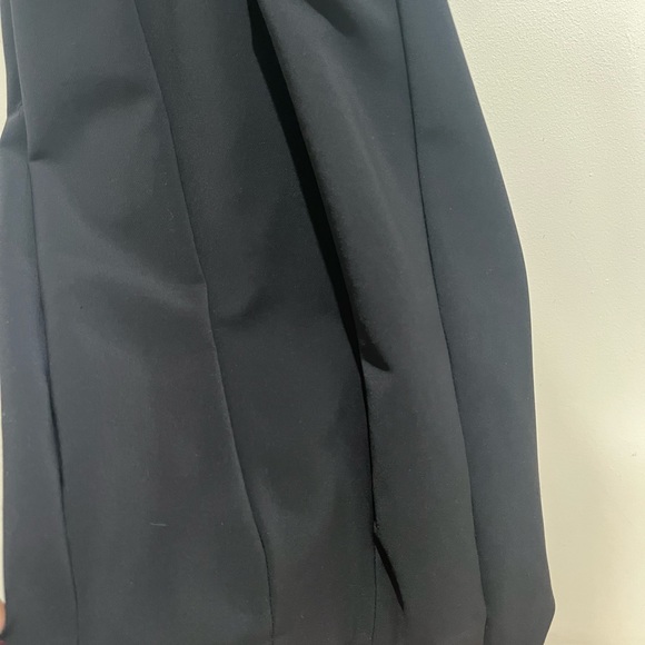 Zara little black dress with jeweled neck line - Picture 5 of 6